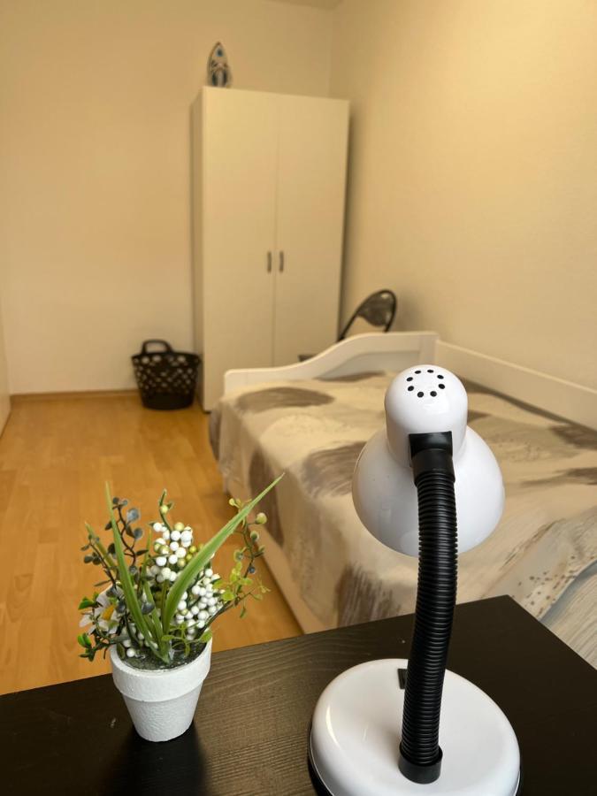 Apartment Messe Zimmer/ferienwohnung *